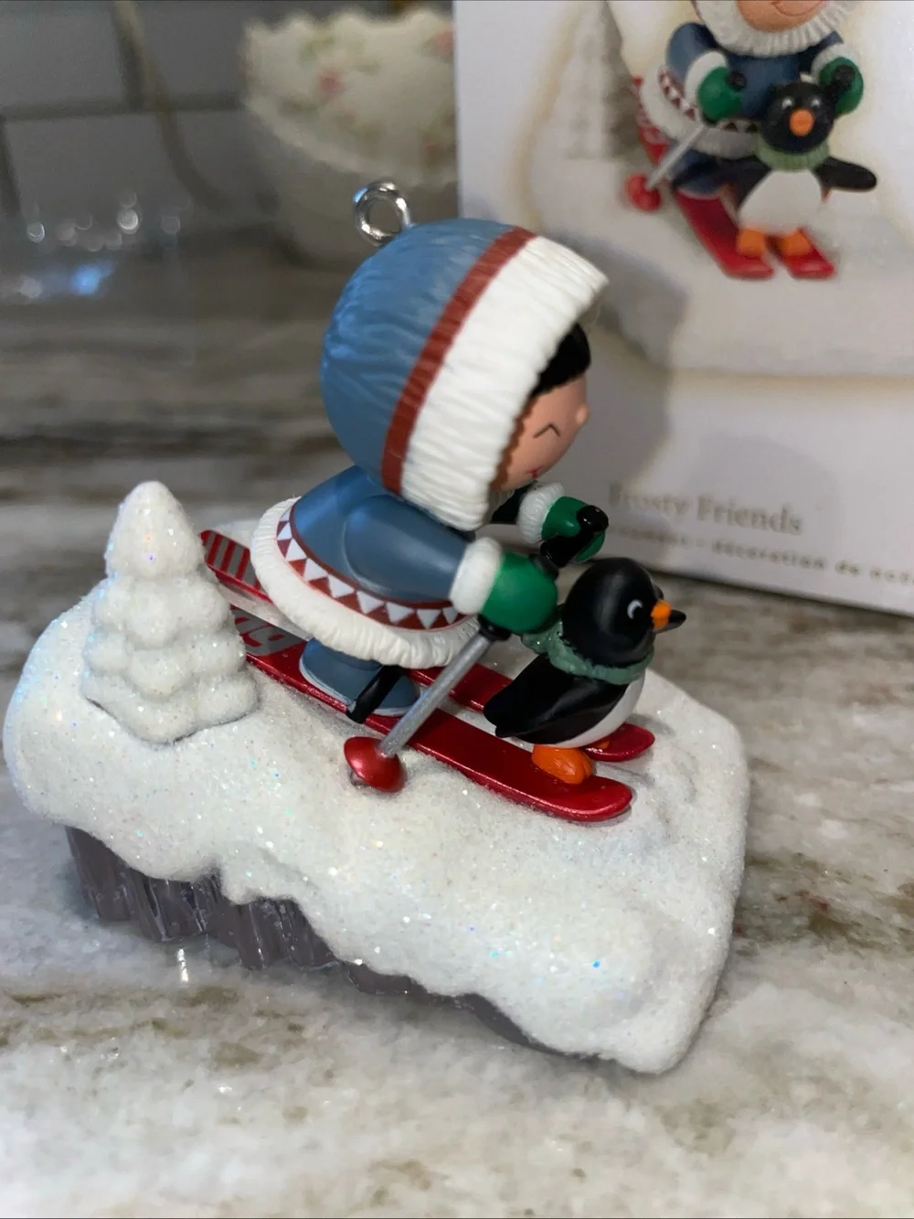 Hallmark 2009 Frosty Friends Eskimo Penguin Skiing Ornament #30 in Series IOB